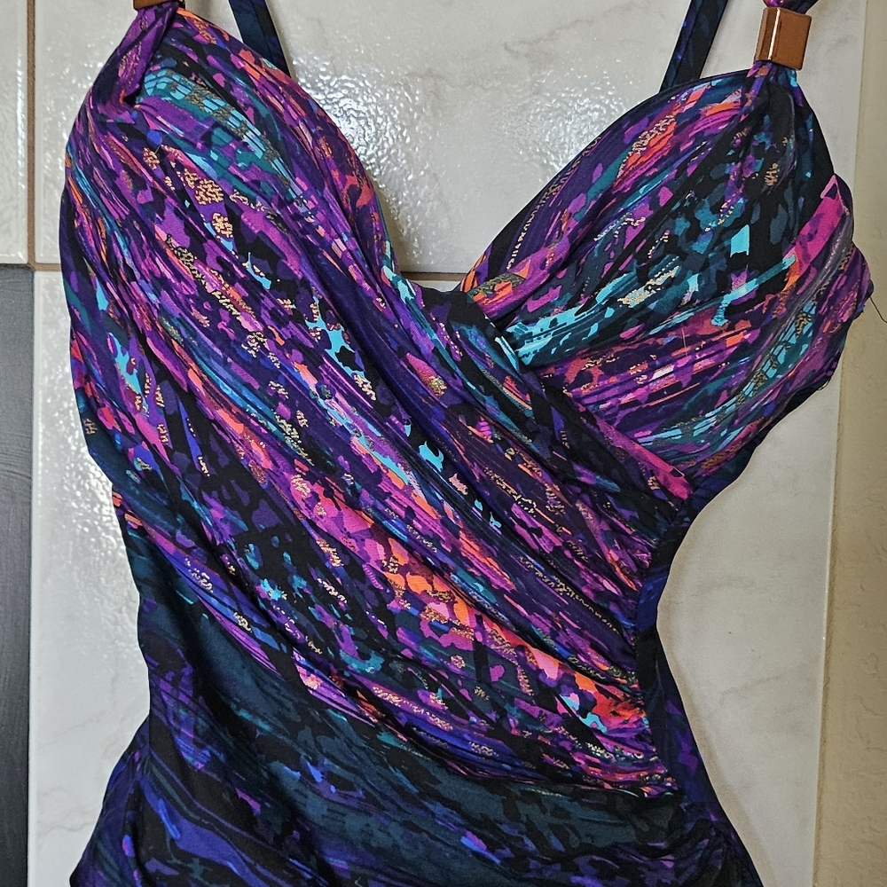 EUC Miraclesuit Swimsuit